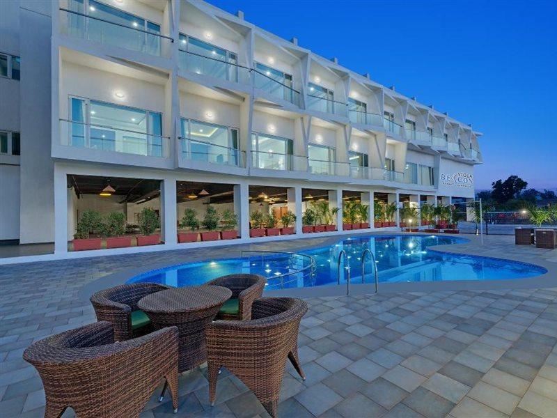 Viola Beacon Resort, Лонавала Екстериор снимка